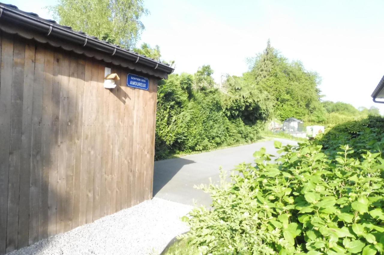 Bed and Breakfast La Lustinoise Exterior foto