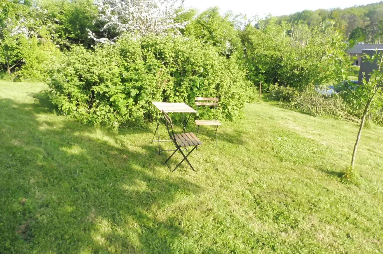 Bed and Breakfast La Lustinoise Exterior foto